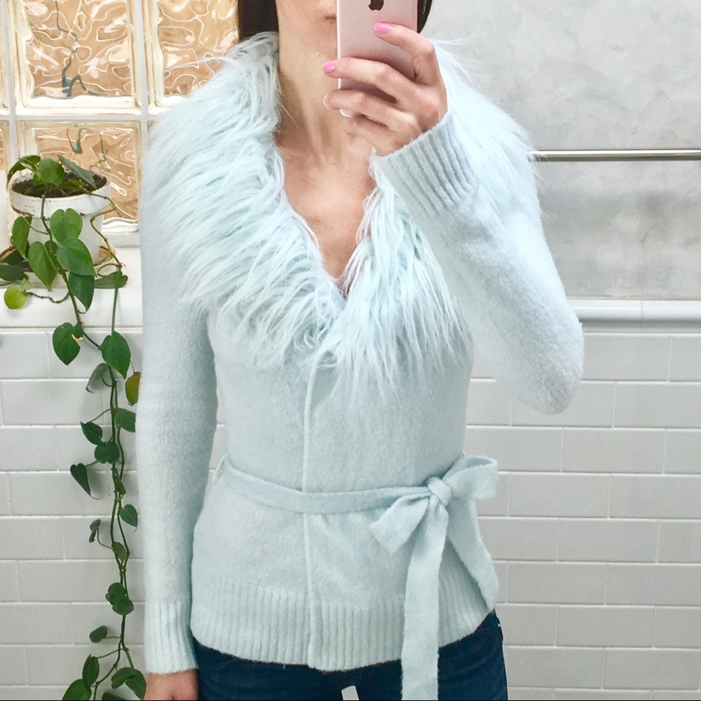 Faux Fir Collar Knit Wrap Baby Blue Cardigan - Picture 2 of 7